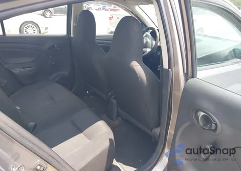 2016 Nissan Versa 1.6 S+ z USA, uszkodzony, nr VIN 3N1CN7AP1GL897364